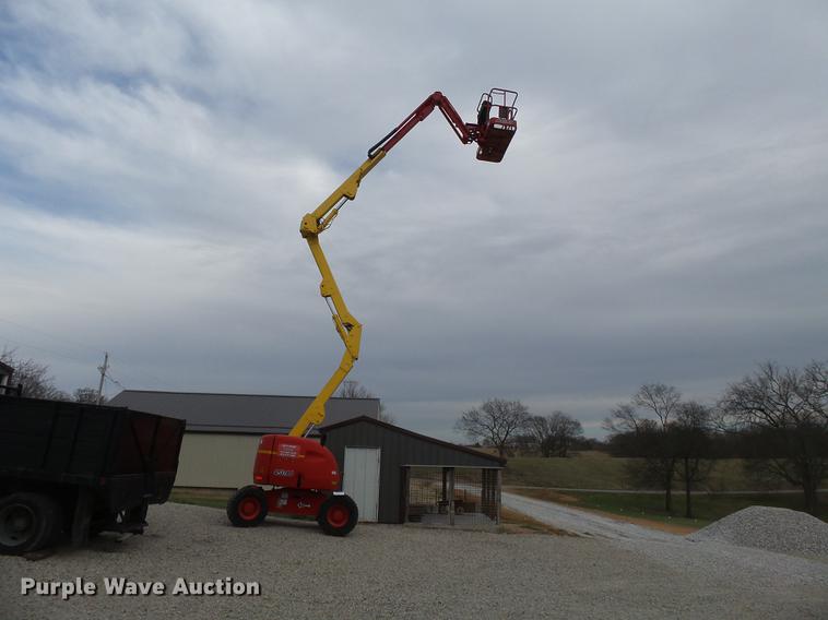 image for item DA2496 1999 JLG 450AJ boom lift