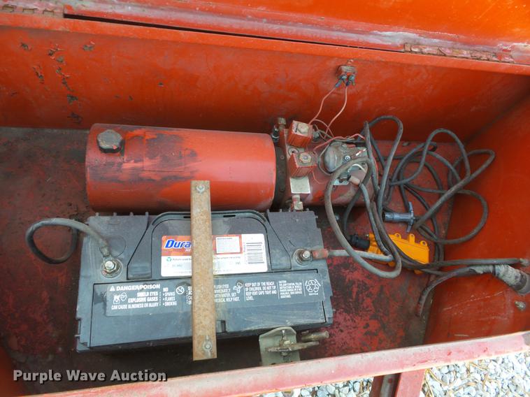 image for item DA2497 2000 Liberty end dump trailer