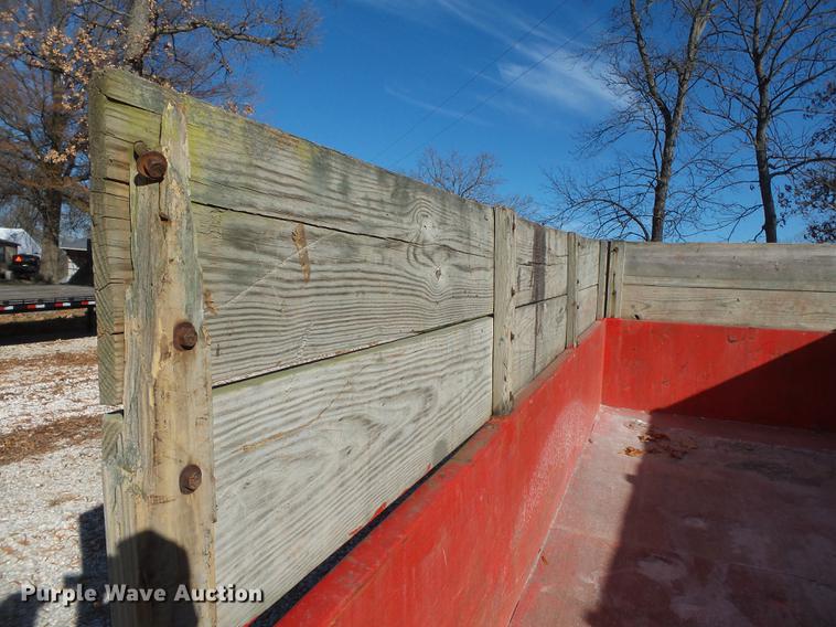 image for item DA2497 2000 Liberty end dump trailer