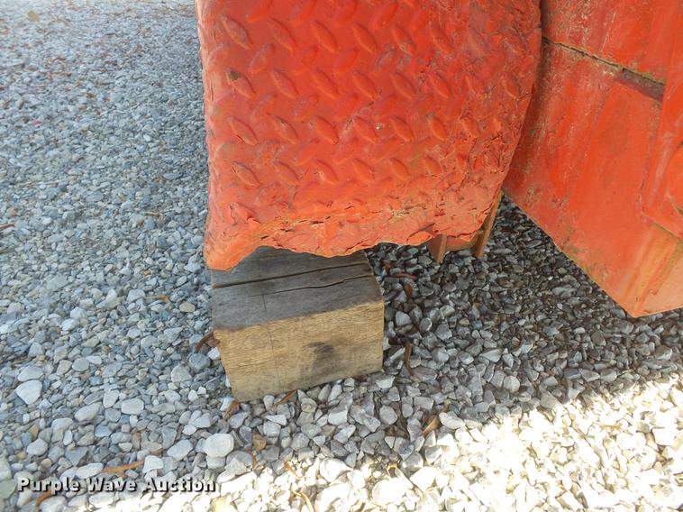 image for item DA2497 2000 Liberty end dump trailer