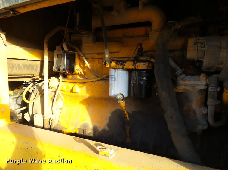 image for item DA3565 1976 John Deere 670 motor grader