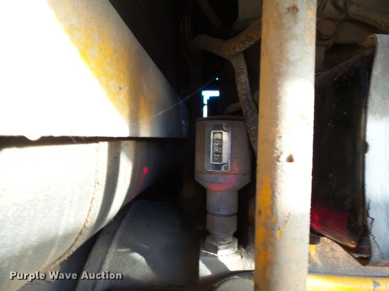 image for item DA3565 1976 John Deere 670 motor grader