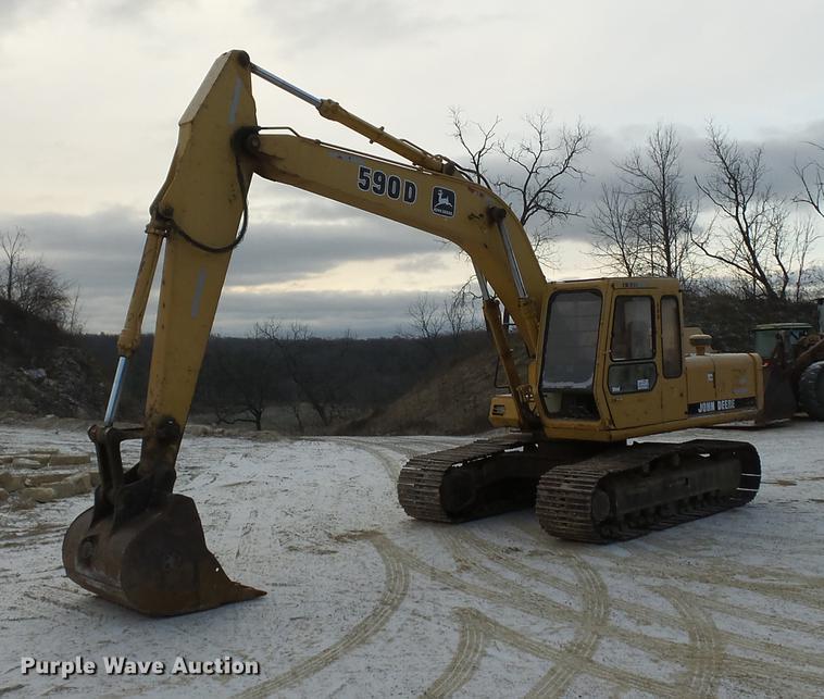 image for item DA3566 1997 John Deere 590D excavator