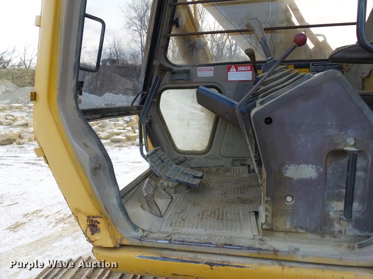 image for item DA3566 1997 John Deere 590D excavator