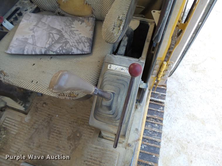 image for item DA3566 1997 John Deere 590D excavator