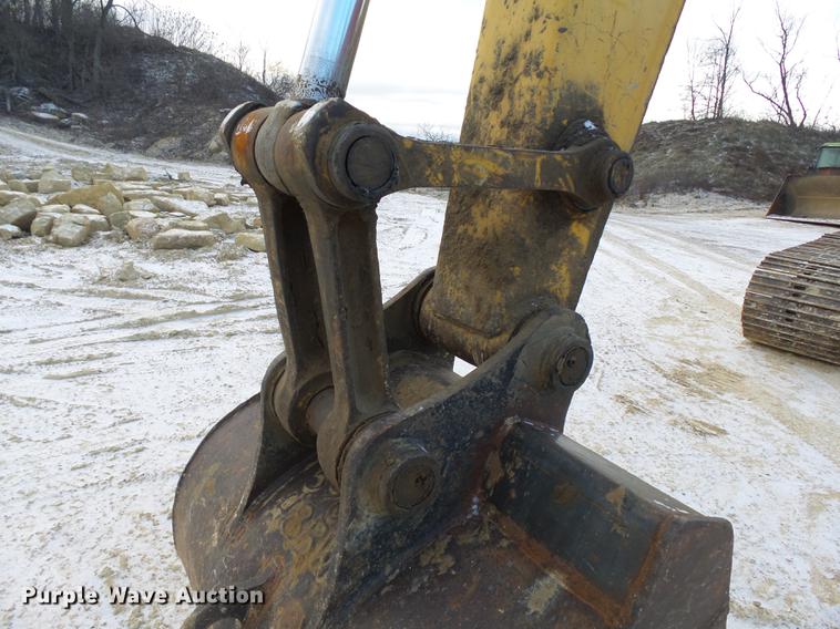 image for item DA3566 1997 John Deere 590D excavator