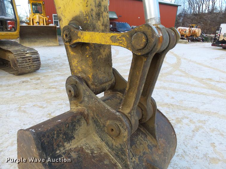 image for item DA3566 1997 John Deere 590D excavator