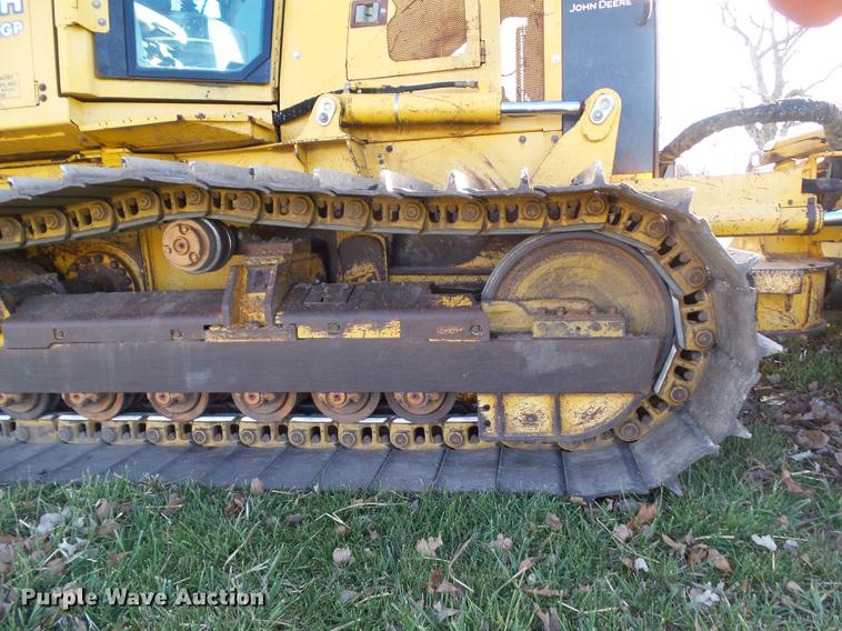 image for item DA7010 2002 John Deere 700H LGP dozer