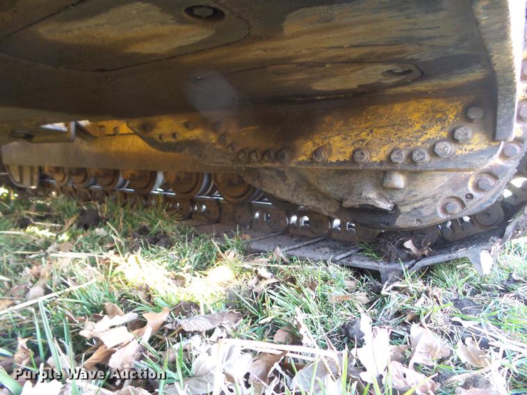 image for item DA7010 2002 John Deere 700H LGP dozer