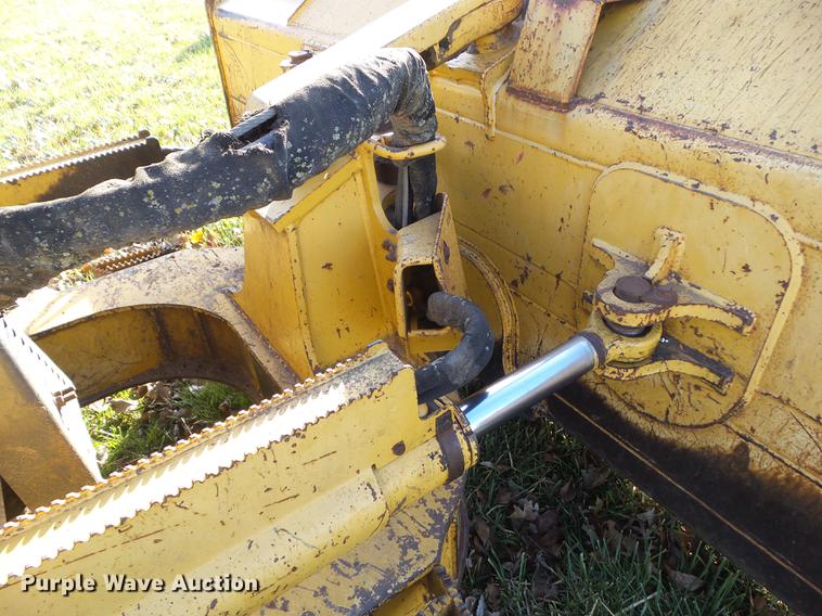 image for item DA7010 2002 John Deere 700H LGP dozer