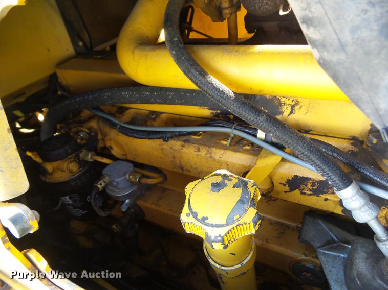 image for item DA7010 2002 John Deere 700H LGP dozer