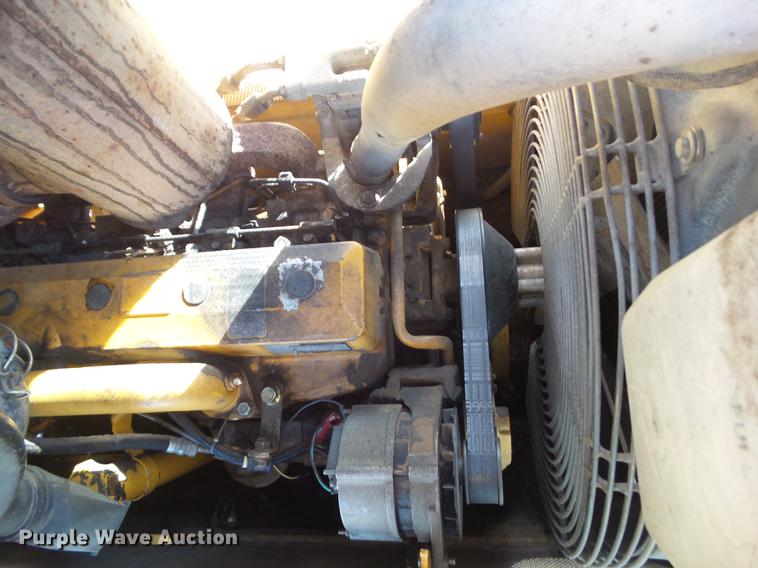 image for item DA7010 2002 John Deere 700H LGP dozer