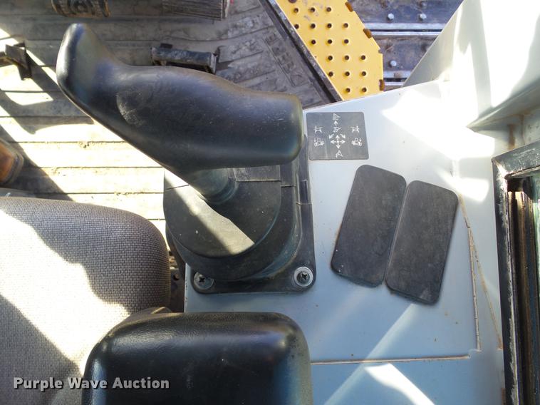 image for item DA7010 2002 John Deere 700H LGP dozer