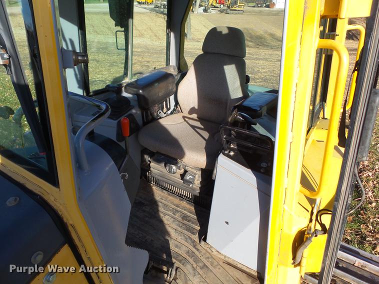 image for item DA7010 2002 John Deere 700H LGP dozer