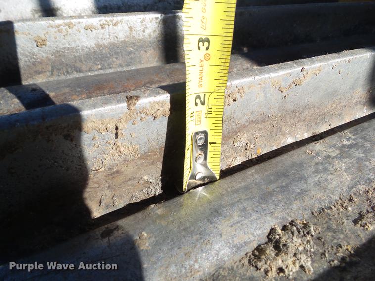 image for item DA7010 2002 John Deere 700H LGP dozer