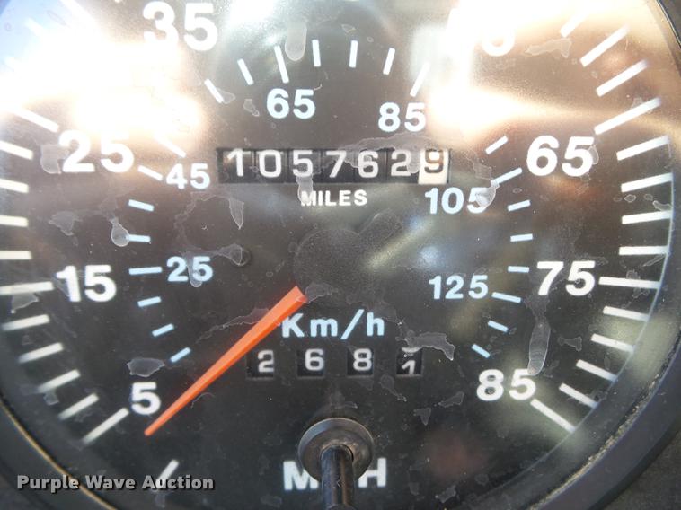 image for item DA7011 1991 Mack CH613 semi truck