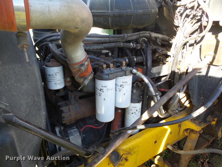 image for item DA7011 1991 Mack CH613 semi truck