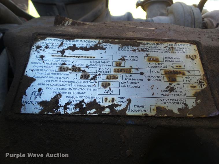 image for item DA7011 1991 Mack CH613 semi truck