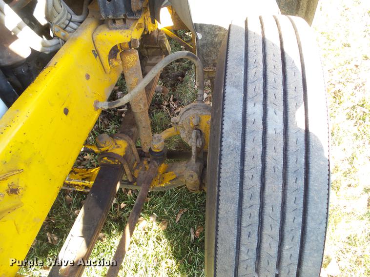 image for item DA7011 1991 Mack CH613 semi truck