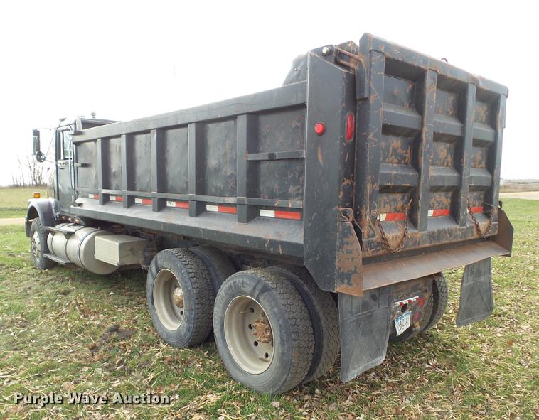 image for item DA7013 1989 International F-9370 dump truck