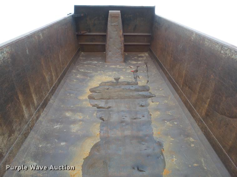 image for item DA7013 1989 International F-9370 dump truck