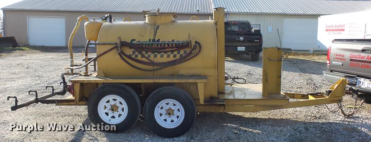 image for item DA8500 2009 Seal Master TR575 heated asphalt distributor