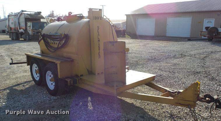 image for item DA8500 2009 Seal Master TR575 heated asphalt distributor