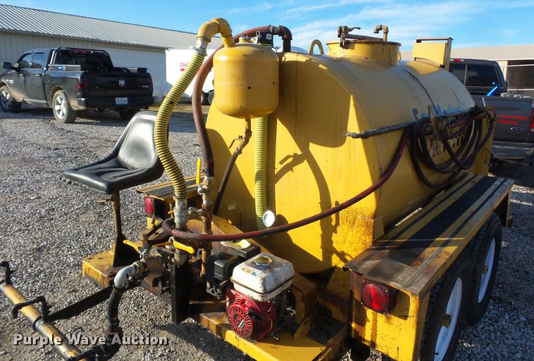 image for item DA8500 2009 Seal Master TR575 heated asphalt distributor