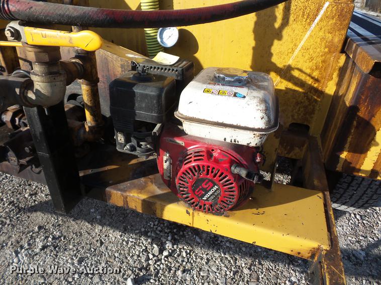 image for item DA8500 2009 Seal Master TR575 heated asphalt distributor