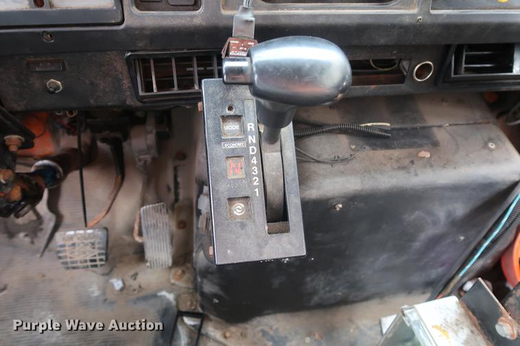 image for item DA8539 1999 International 4900 dump truck