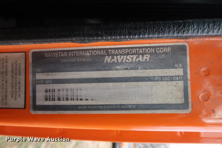 image for item DA8539 1999 International 4900 dump truck
