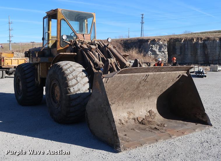 image for item DA8618 1969 Caterpillar 980 wheel loader