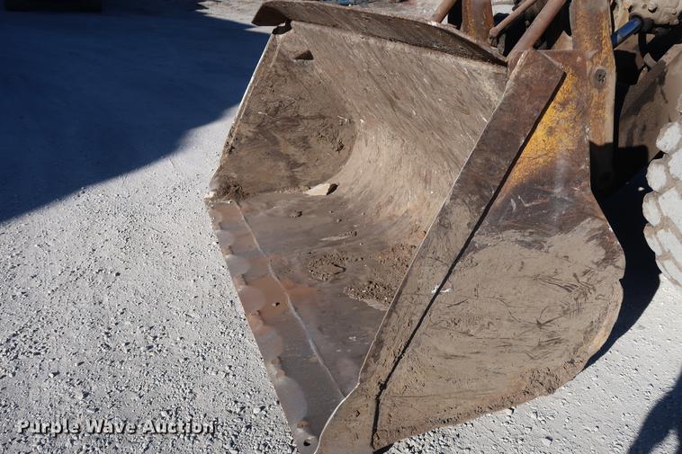 image for item DA8618 1969 Caterpillar 980 wheel loader