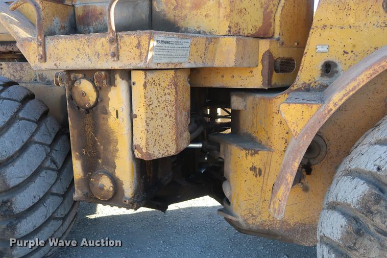image for item DA8618 1969 Caterpillar 980 wheel loader