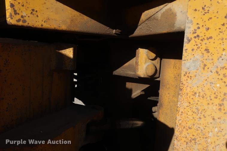 image for item DA8618 1969 Caterpillar 980 wheel loader