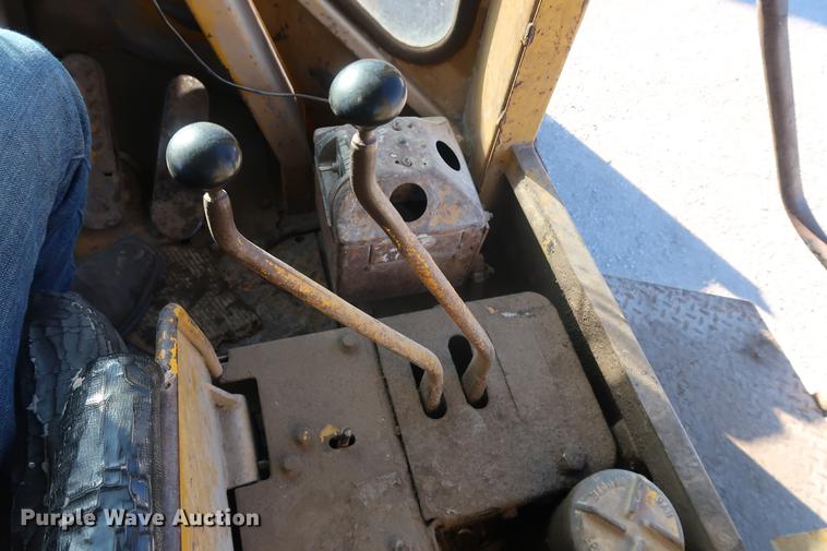 image for item DA8618 1969 Caterpillar 980 wheel loader