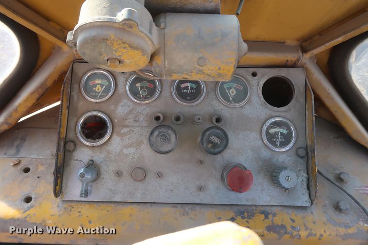 image for item DA8618 1969 Caterpillar 980 wheel loader