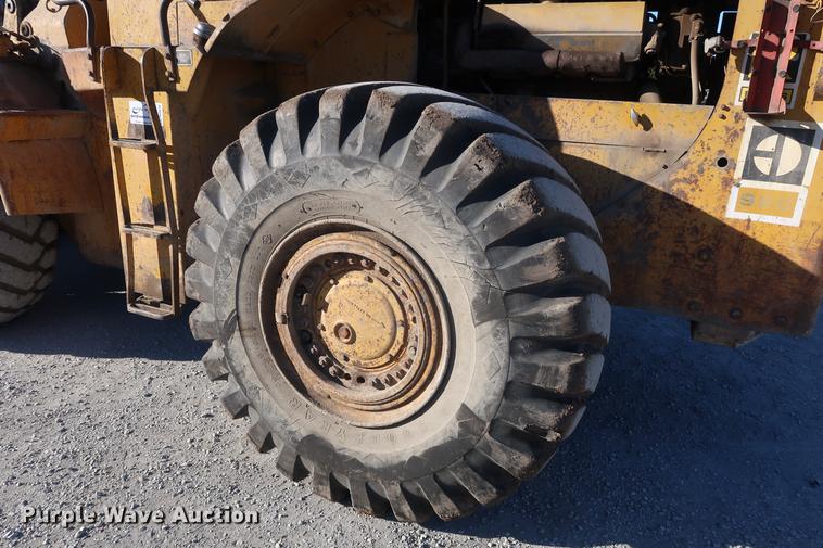 image for item DA8618 1969 Caterpillar 980 wheel loader