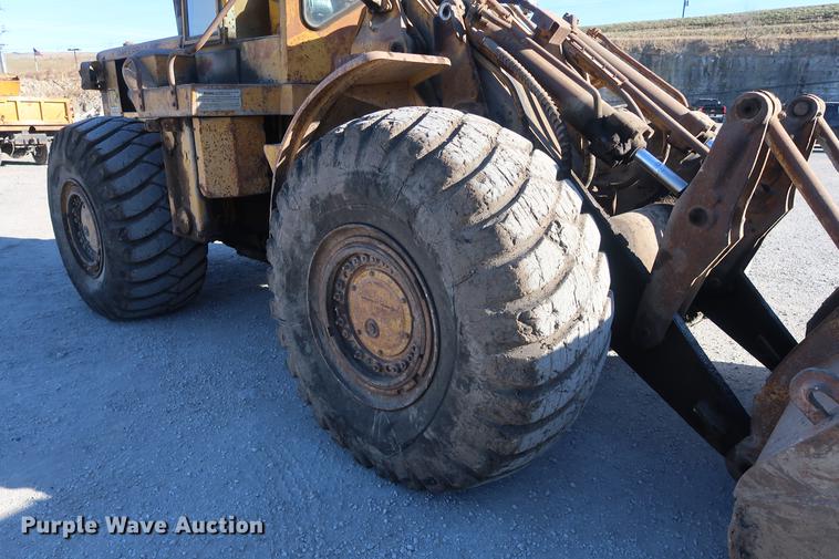 image for item DA8618 1969 Caterpillar 980 wheel loader