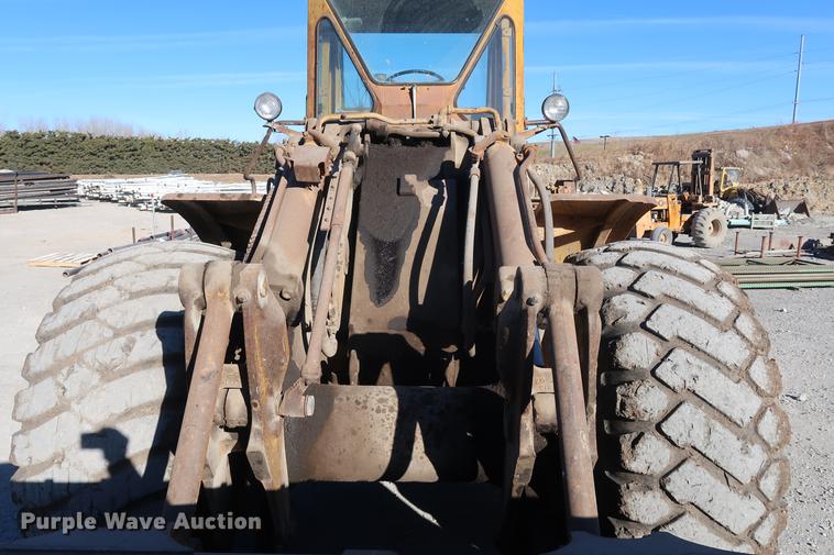 image for item DA8618 1969 Caterpillar 980 wheel loader