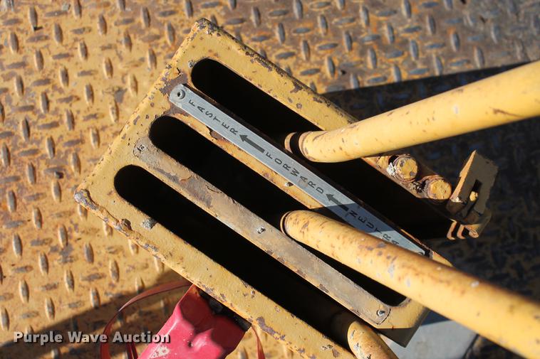 image for item DB0126 Blaw Knox RW195 road widener