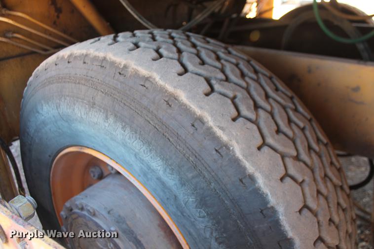 image for item DB0126 Blaw Knox RW195 road widener