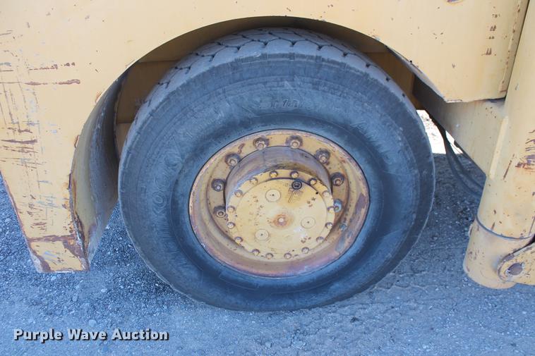 image for item DB0126 Blaw Knox RW195 road widener