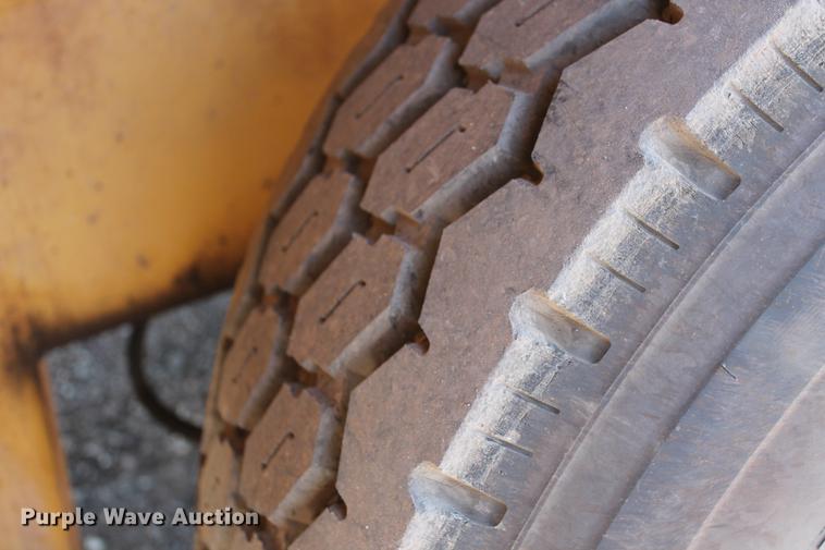 image for item DB0126 Blaw Knox RW195 road widener