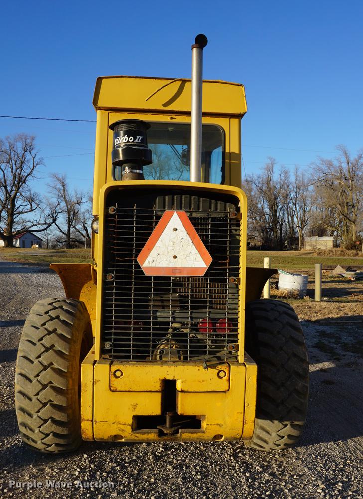image for item DB0299 1977 John Deere 544B wheel loader