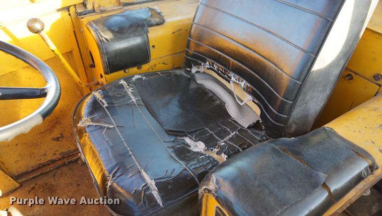 image for item DB0299 1977 John Deere 544B wheel loader