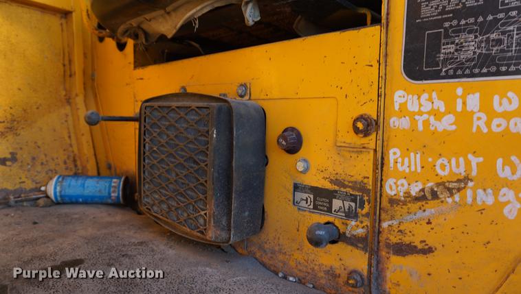 image for item DB0299 1977 John Deere 544B wheel loader