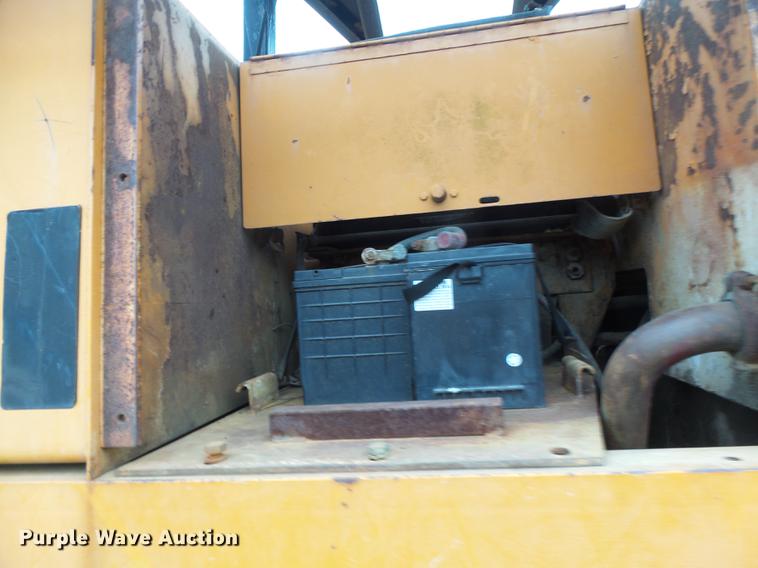 image for item DB1463 1977 Case 1450 track loader