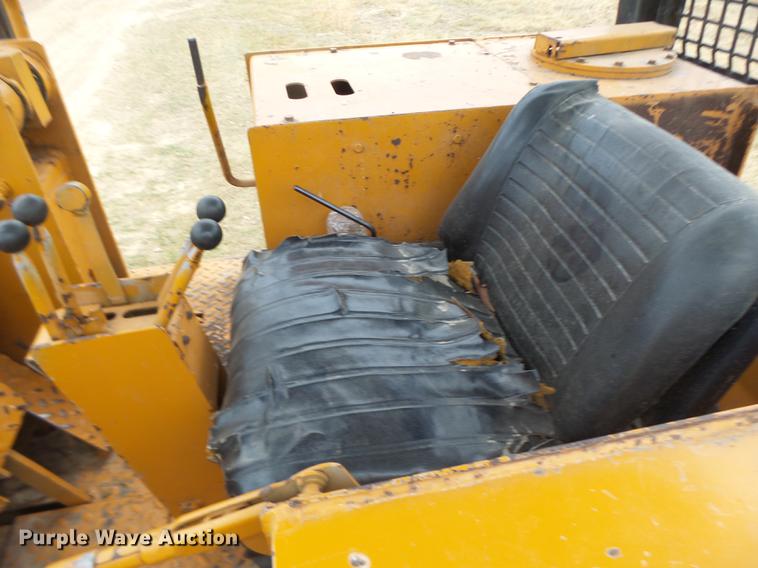 image for item DB1463 1977 Case 1450 track loader