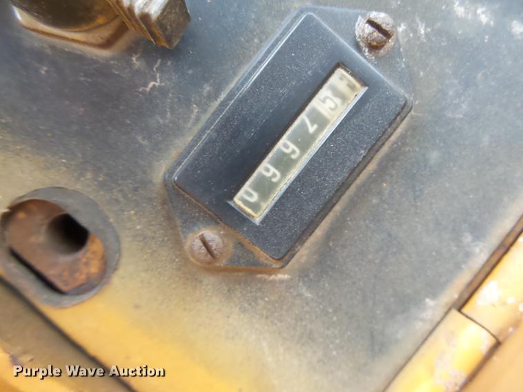 image for item DB1463 1977 Case 1450 track loader